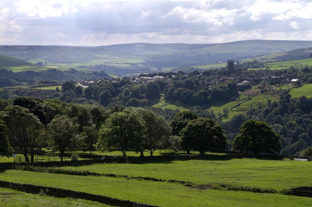 The Hare And Hounds Country Inn ヘブデン・ブリッジ エクステリア 写真